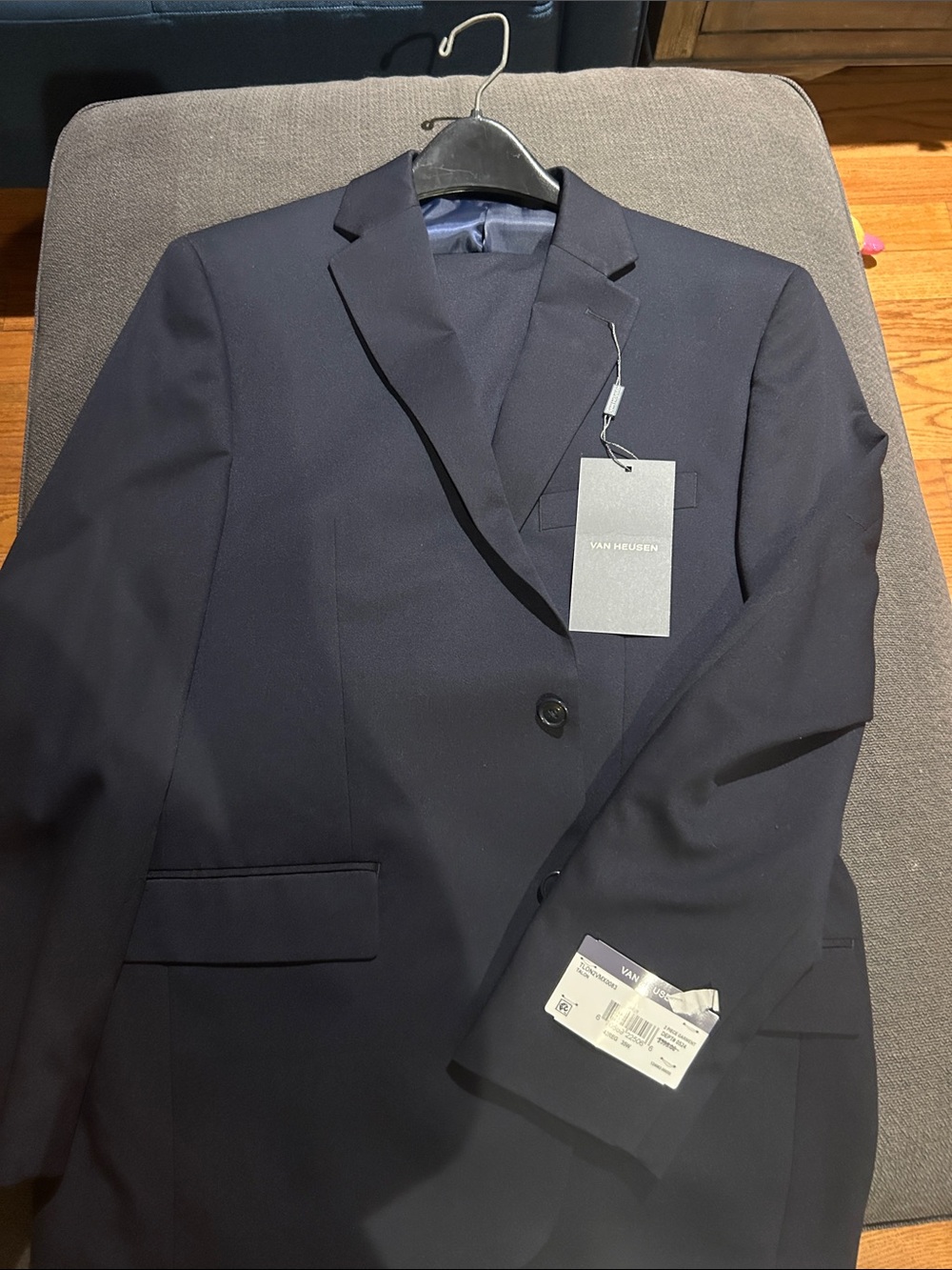 Van Heusen Men's Dark Navy Single-Breasted Suit Set 30 inch length
